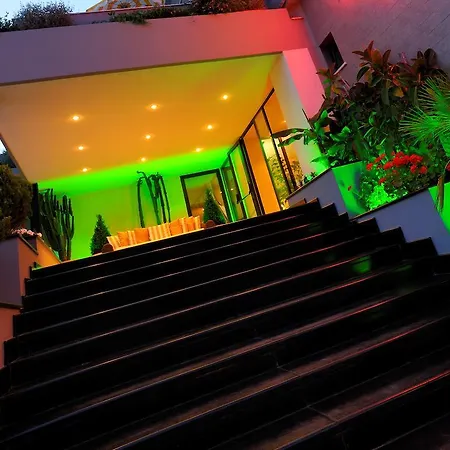 Aparthotel Mediterranee