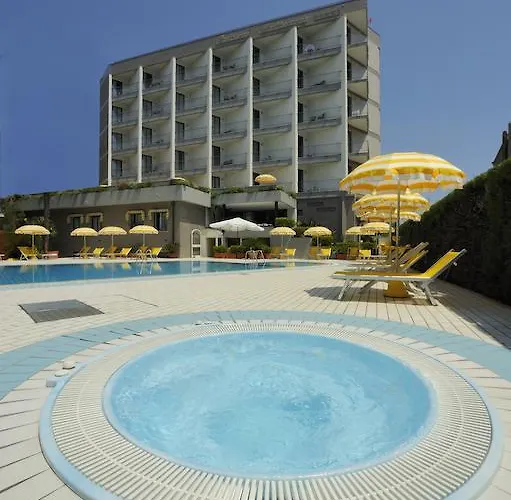 Apartmanhotel Mediterranee 4*